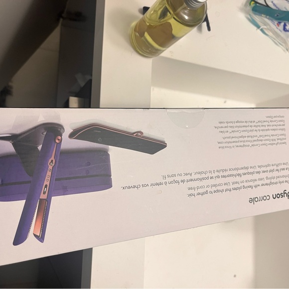 Dyson Hair Tool Packaging - Picture 3 of 6
